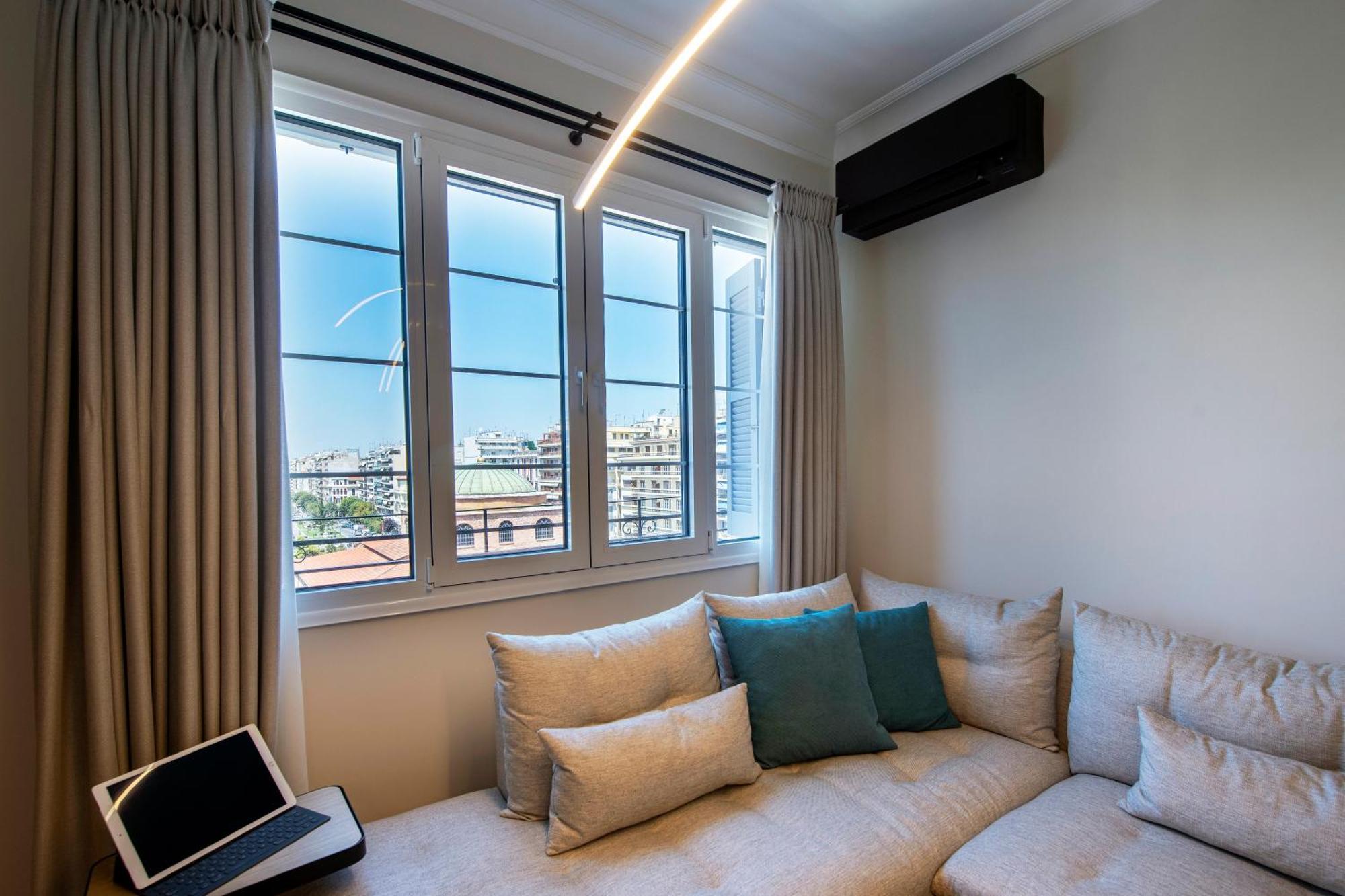 Queen Apartment Thessaloniki By Luxlikehome Selanik Dış mekan fotoğraf
